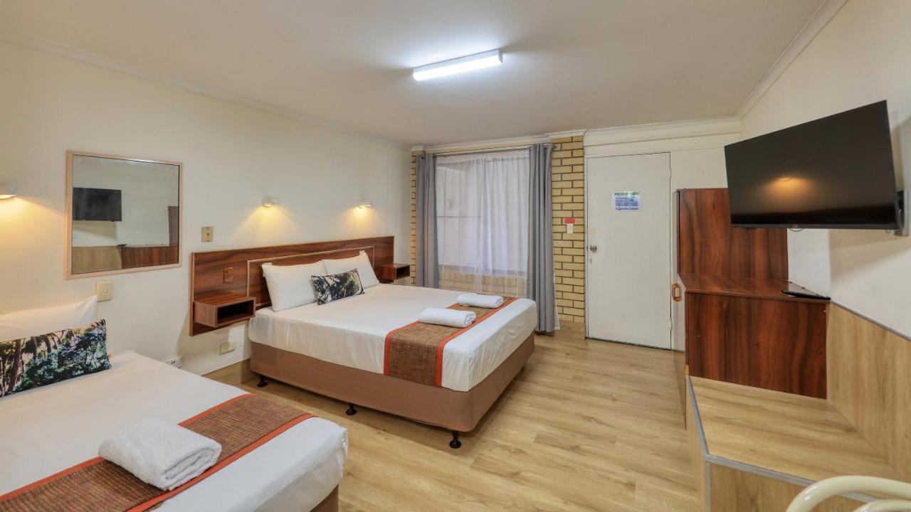 Bryants Motel Рома Екстериор снимка